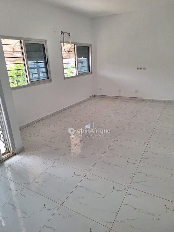 Location appartement 4 pièces à Bingerville — photo 4