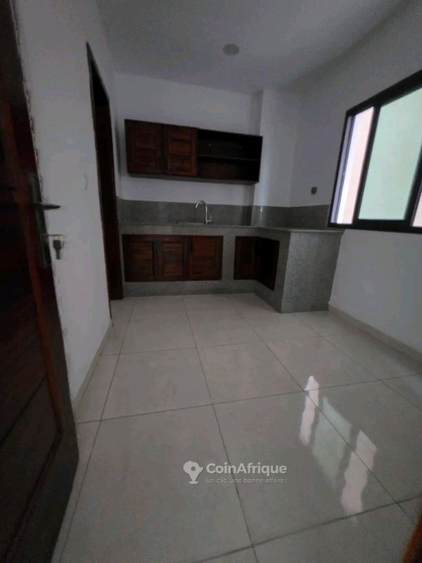 Location appartements à Faya route Abatta zone station ola — photo 5