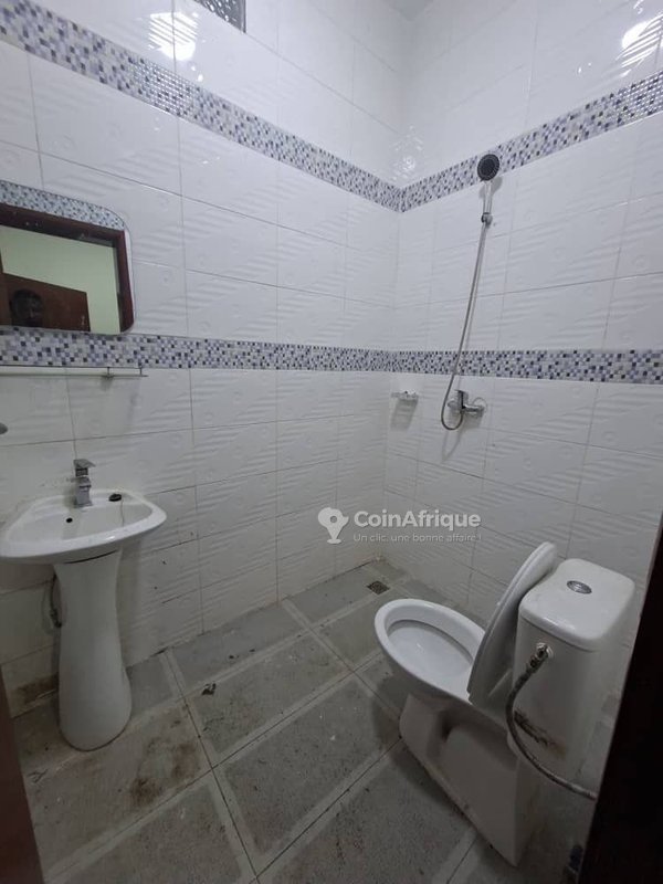 Location appartement 3 pièces haut standing à Cocody faya cité sir — photo 4