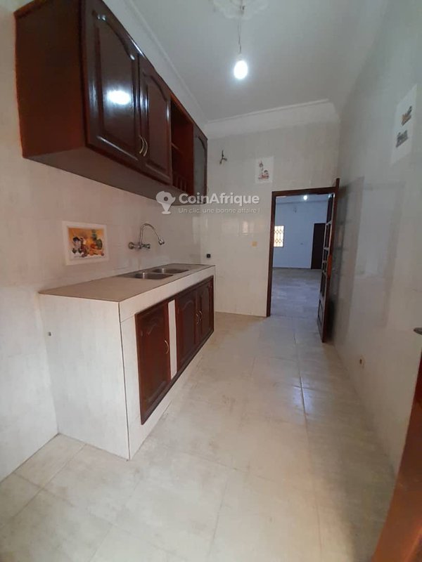 Location villa duplex 10 pièces -Riviera 4 mpouto. loyer :2.300.000f/ mois habitation ou bureau passe nb — photo 5