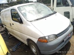 Toyota Hiace 2004