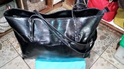 Sacs à main en plusieurs couleurs