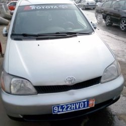 Toyota Echo 2000