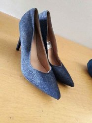 Chaussures à  talons aiguilles