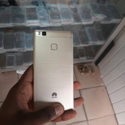 Huawei P8 Lite
