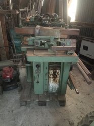 Machines de menuiserie/ serruriers