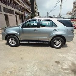 Toyota Fortuner 2015