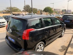 Peugeot 5008 2013