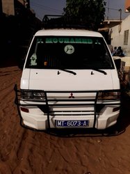 Mitsubishi 2005