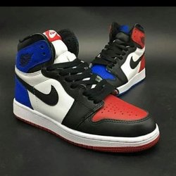 Chaussures Jordan one