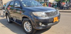Toyota Fortuner 2014