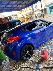 Hyundai Veloster 2012