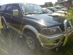 Mitsubishi Montero diesel manuelle 2005