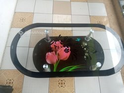 Table vitrée salon