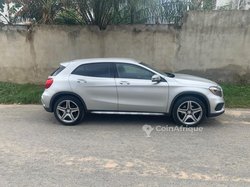 Mercedes-Benz GLA 250 2015