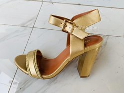 Chaussures à talon