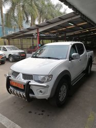 Mitsubishi L200 2010