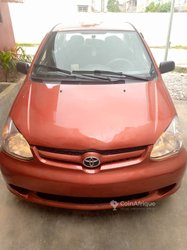 Toyota Echo 2004