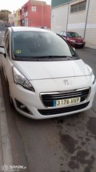 Peugeot 5008 2014