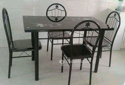 Table à manger 