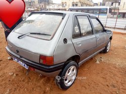 Peugeot 205