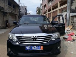 Toyota Fortuner 2015