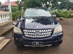 Mercedes-Benz ML350 08
