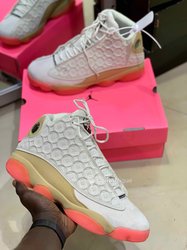 Chaussures Jordan 13