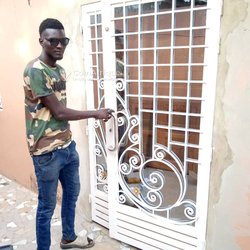 Porte en fer