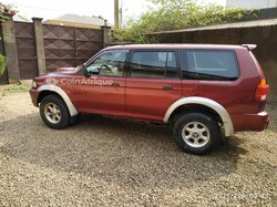 Mitsubishi Montero 2004