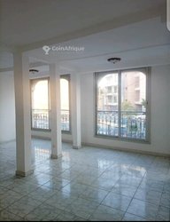 Location Appartement 4 Pièces 250 m² - Mermoz