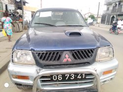 Mitsubishi L 200 2004