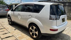 Mitsubishi Outlander 2009