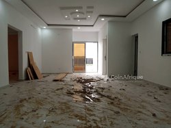 Location appartement 3 pièces -ANGRE CNPS/ CGK (Dans le quartier )