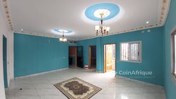 Location appartement 3 pièces - Biyem-Assi