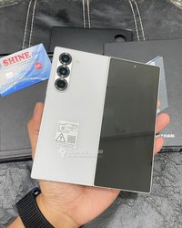 Samsung Galaxy Z Fold 6 