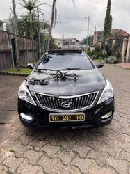 Hyundai Grandeur 2012