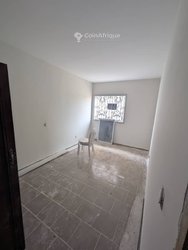 Location  studio -Odza