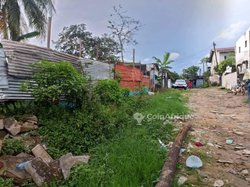 Terrain 613 m² - PK8