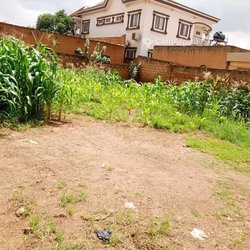 Terrain 300 m² - Ouagadougou