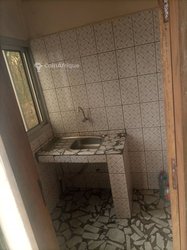 Location chambre -Nkomo