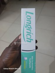 Pate dentifrice