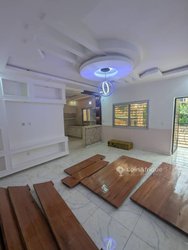 Location appartement 4 pièces   -Odza