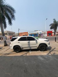 Toyota Fortuner  2012