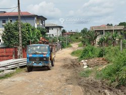 Terrains 220 m² - Nkolmbong 