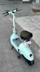 Trotinette électrique Okai EA10 25km/h