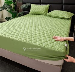 Couvre matelas imperméable avec 2 taies d'oreillers