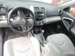 Mitsubishi l 200 2011