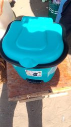 Mini poubelles pour bureau 