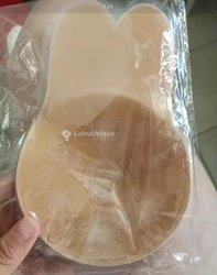 Soutien gorge adhésif